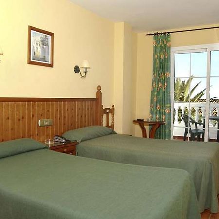 La Plazoleta Hotel เบนัลมาเดนา ภายนอก รูปภาพ