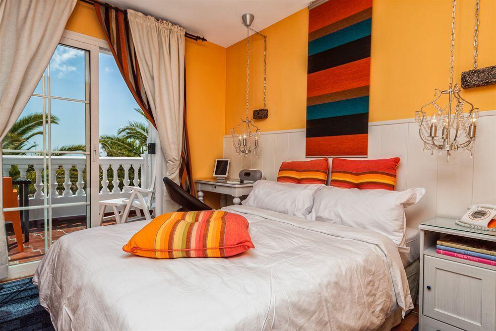 La Plazoleta Hotel เบนัลมาเดนา ภายนอก รูปภาพ