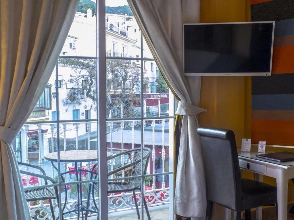 La Plazoleta Hotel เบนัลมาเดนา ภายนอก รูปภาพ
