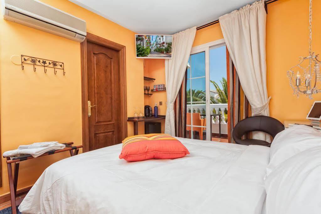 La Plazoleta Hotel เบนัลมาเดนา ภายนอก รูปภาพ